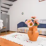 In - Insel Krk 13498 아파트 *